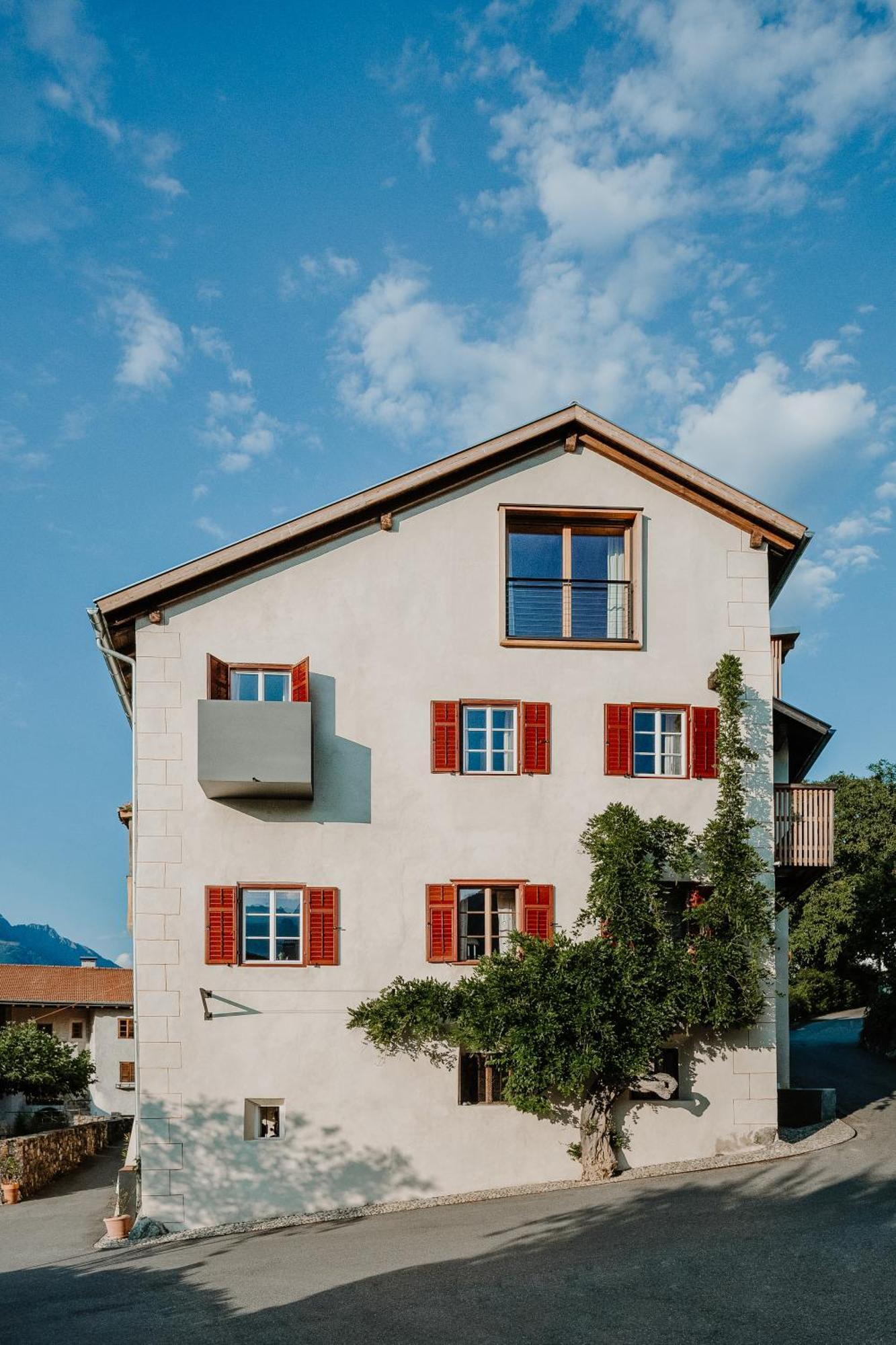 Hotel Zum Riesen Historic Refugium à Laces Extérieur photo