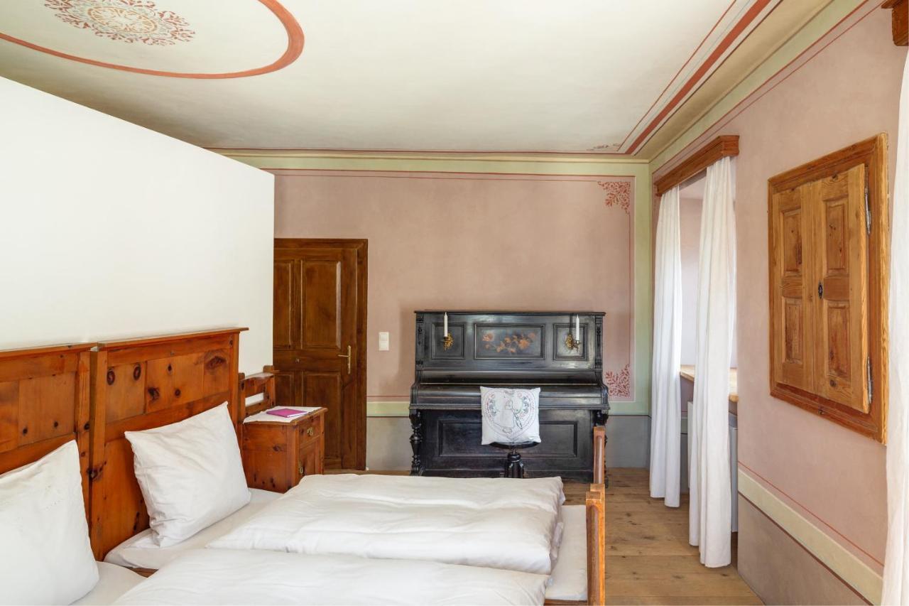 Hotel Zum Riesen Historic Refugium à Laces Extérieur photo